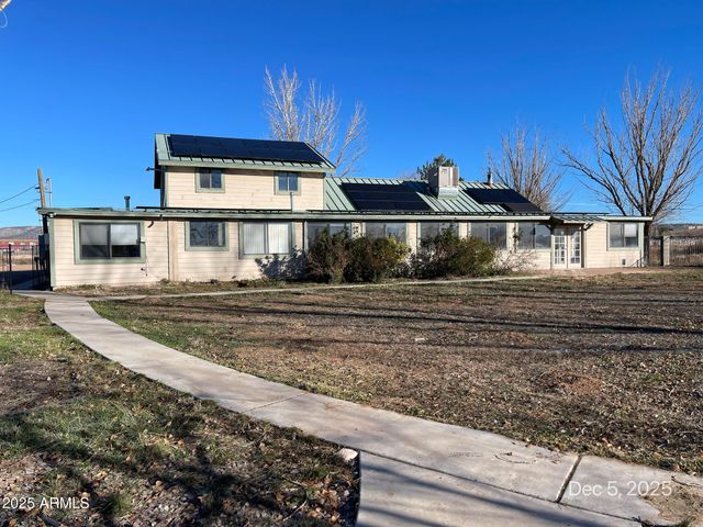 125 E HARPSON Trail, Paulden, AZ 86334