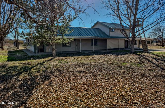 125 E HARPSON Trail, Paulden, AZ 86334