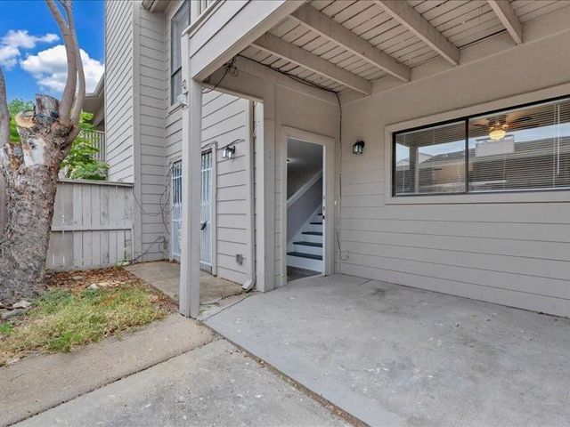 9519 Pagewood Ln 9519, Houston, TX 77063