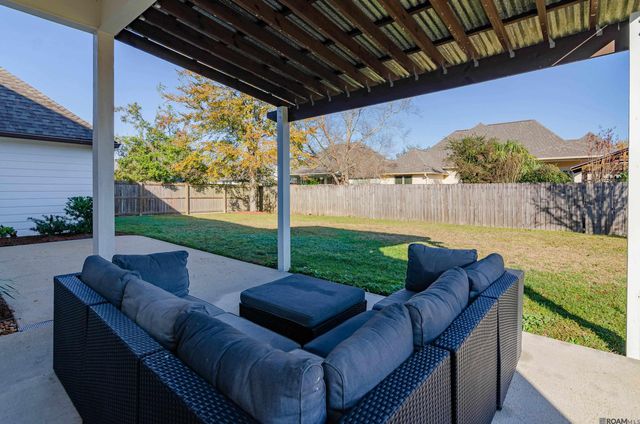 38128 Jefferson Crossing Ave, Prairieville, LA 70769