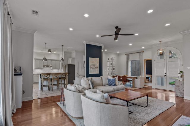 38128 Jefferson Crossing Ave, Prairieville, LA 70769