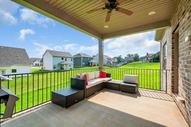 7432 Cumberland Dr, Fairview, TN 37062