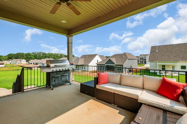 7432 Cumberland Dr, Fairview, TN 37062