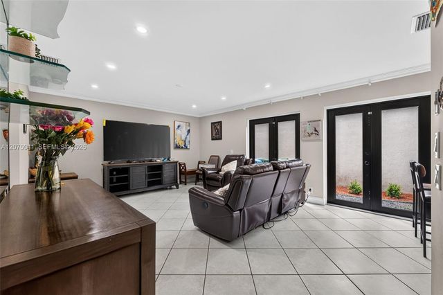 2116 Austin, Weston, FL 33326