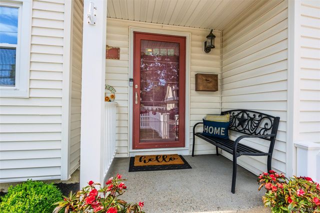 17 Garfield Place, East Northport, NY 11731