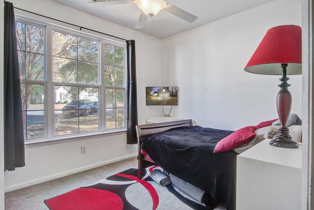 2995 Pocasset Circle, North Charleston, SC 29420