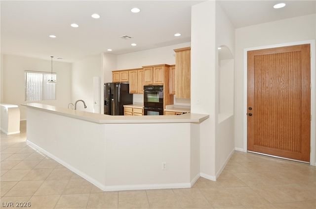 5707 Golden Leaf Avenue, Las Vegas, NV 89122