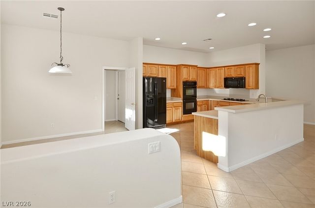 5707 Golden Leaf Avenue, Las Vegas, NV 89122