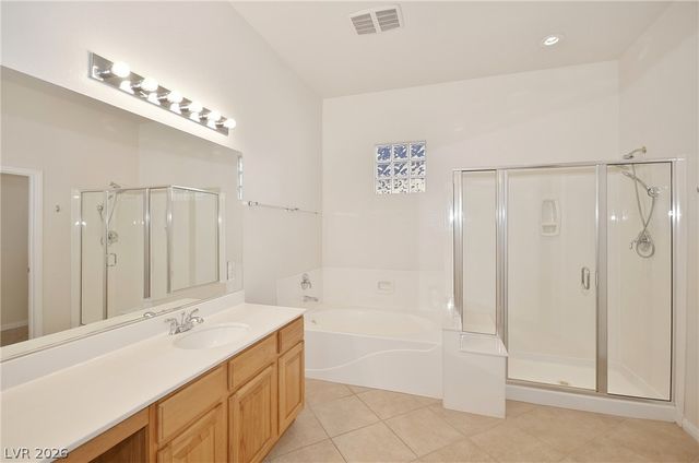 5707 Golden Leaf Avenue, Las Vegas, NV 89122