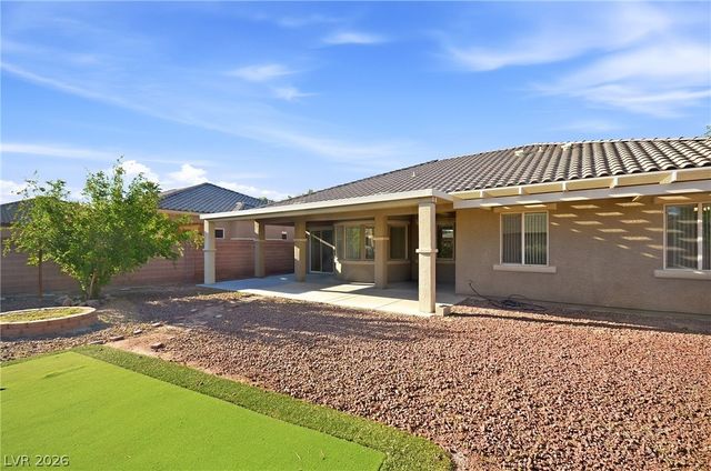 5707 Golden Leaf Avenue, Las Vegas, NV 89122