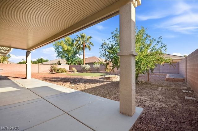 5707 Golden Leaf Avenue, Las Vegas, NV 89122