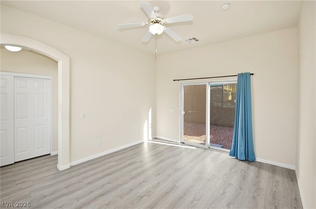 5707 Golden Leaf Avenue, Las Vegas, NV 89122