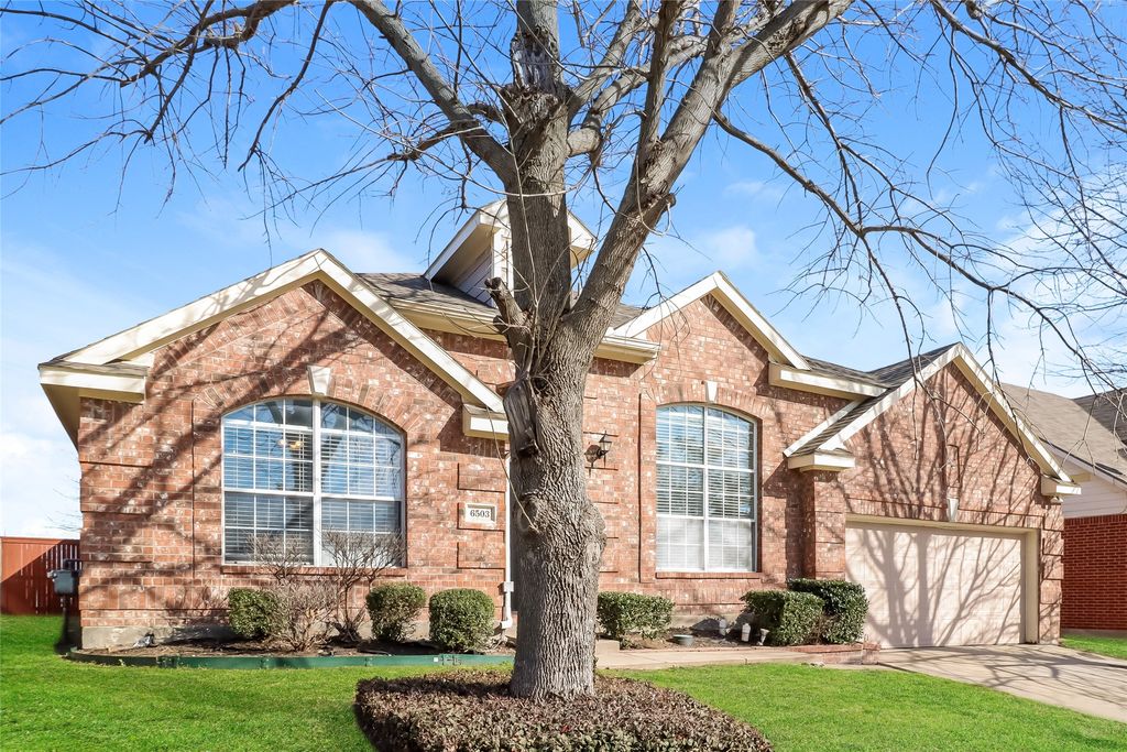 6503 Fairglen Drive, Arlington, TX 76002