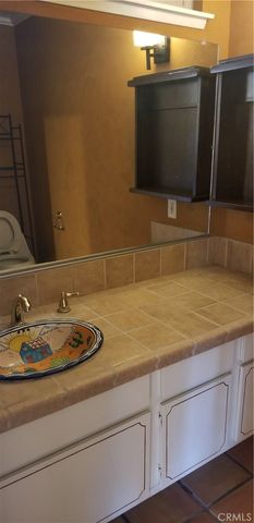 2638 Mangrove Way, Riverside, CA 92506