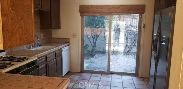 2638 Mangrove Way, Riverside, CA 92506