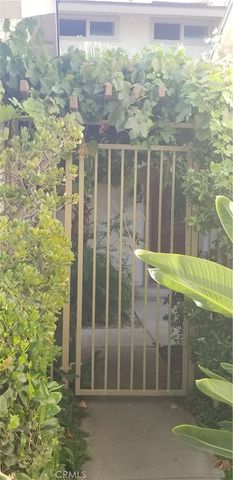 2638 Mangrove Way, Riverside, CA 92506