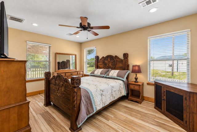 1111 Riley Road, Whitesboro, TX 76273