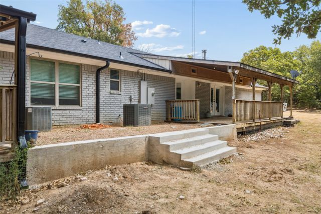 1111 Riley Road, Whitesboro, TX 76273