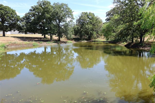 1111 Riley Road, Whitesboro, TX 76273