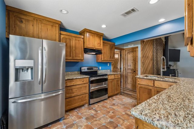 1111 Riley Road, Whitesboro, TX 76273