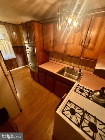 201 EMERALD LN, Media, PA 19063