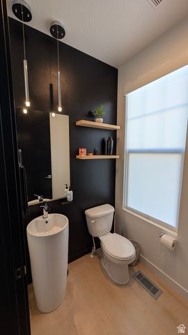 326 APRICOT GRV, Kaysville, UT 84037