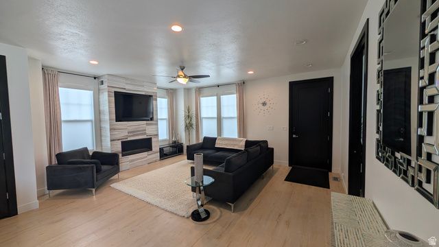 326 APRICOT GRV, Kaysville, UT 84037