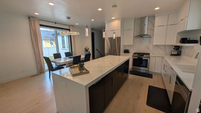 326 APRICOT GRV, Kaysville, UT 84037