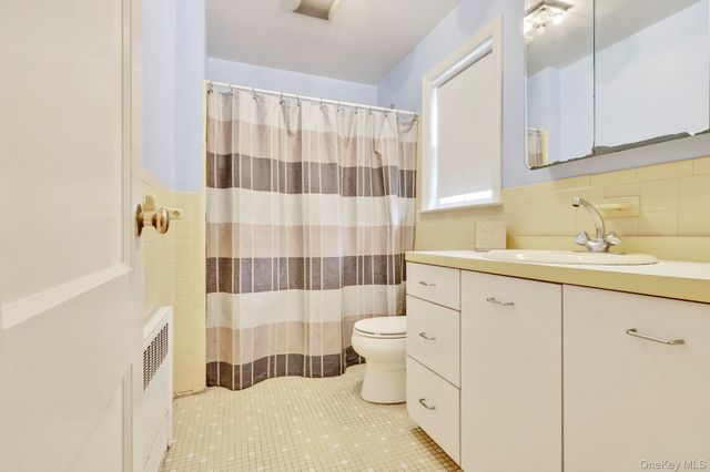 170 Ocean Avenue, Woodmere, NY 11598