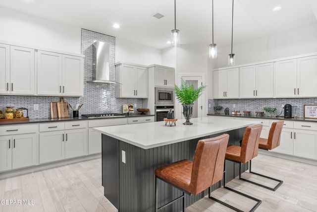 1850 Pommel Place, El Paso, TX 79911