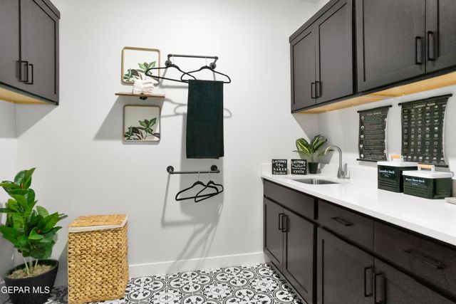 1850 Pommel Place, El Paso, TX 79911