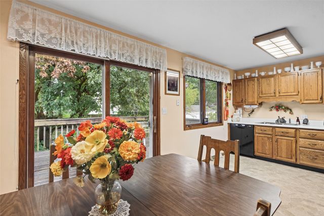 371 N Hickory Boulevard, Pleasant Hill, IA 50327