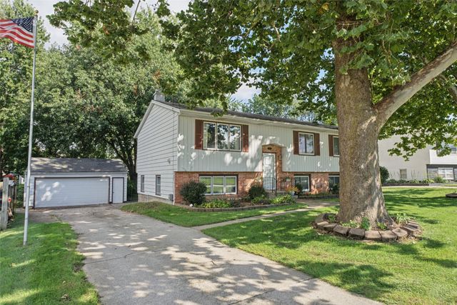371 N Hickory Boulevard, Pleasant Hill, IA 50327