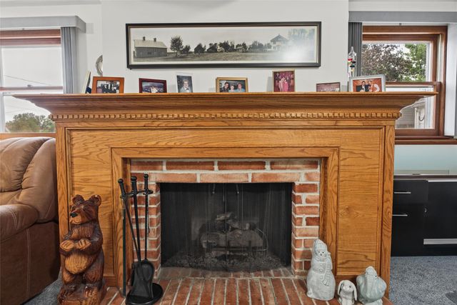 371 N Hickory Boulevard, Pleasant Hill, IA 50327