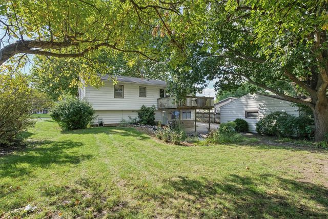 371 N Hickory Boulevard, Pleasant Hill, IA 50327