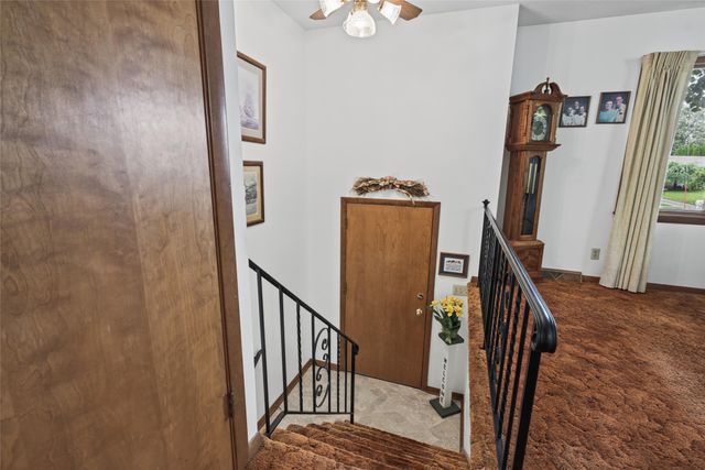 371 N Hickory Boulevard, Pleasant Hill, IA 50327