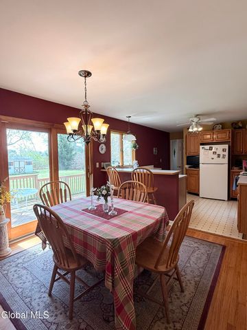 17 Plaid Place, Clifton Park, NY 12065