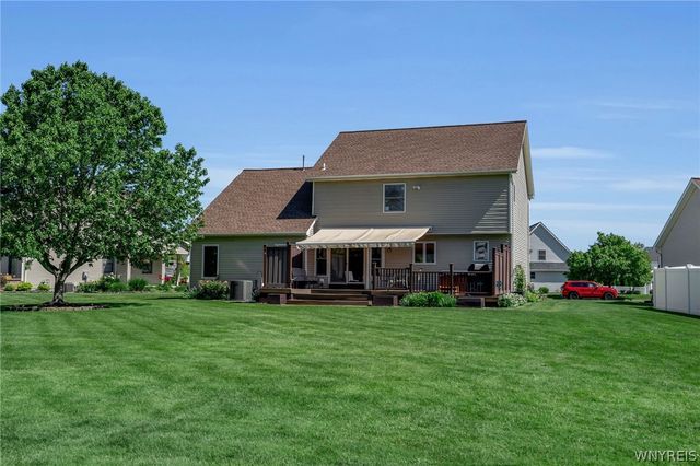 153 Nathans Trail, Lancaster, NY 14086