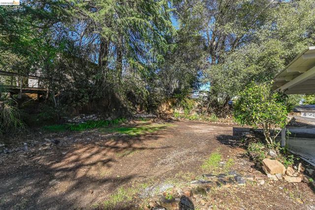 40 Upper Sunset Dr, Sonora, CA 95370