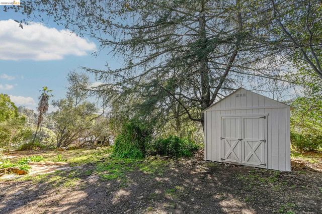 40 Upper Sunset Dr, Sonora, CA 95370