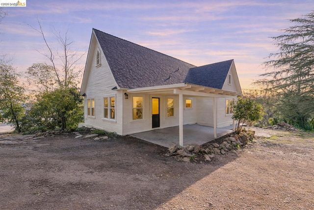 40 Upper Sunset Dr, Sonora, CA 95370