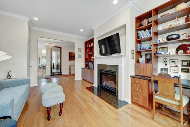35 Wolfe Circle, West Nyack, NY 10994