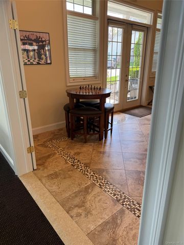 35 Wolfe Circle, West Nyack, NY 10994