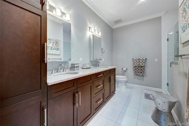 35 Wolfe Circle, West Nyack, NY 10994
