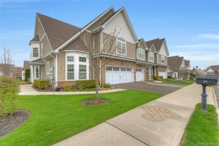 35 Wolfe Circle, West Nyack, NY 10994