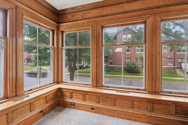 1820 Colfax Avenue S, Minneapolis, MN 55403