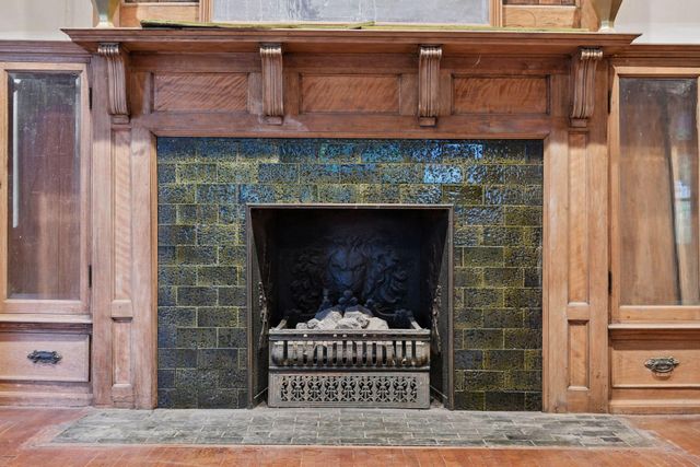 1820 Colfax Avenue S, Minneapolis, MN 55403