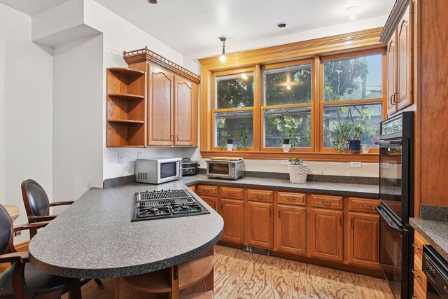 1820 Colfax Avenue S, Minneapolis, MN 55403