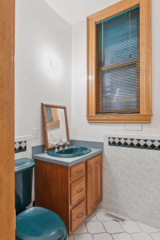 1820 Colfax Avenue S, Minneapolis, MN 55403