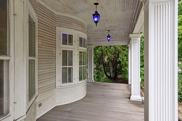 1820 Colfax Avenue S, Minneapolis, MN 55403